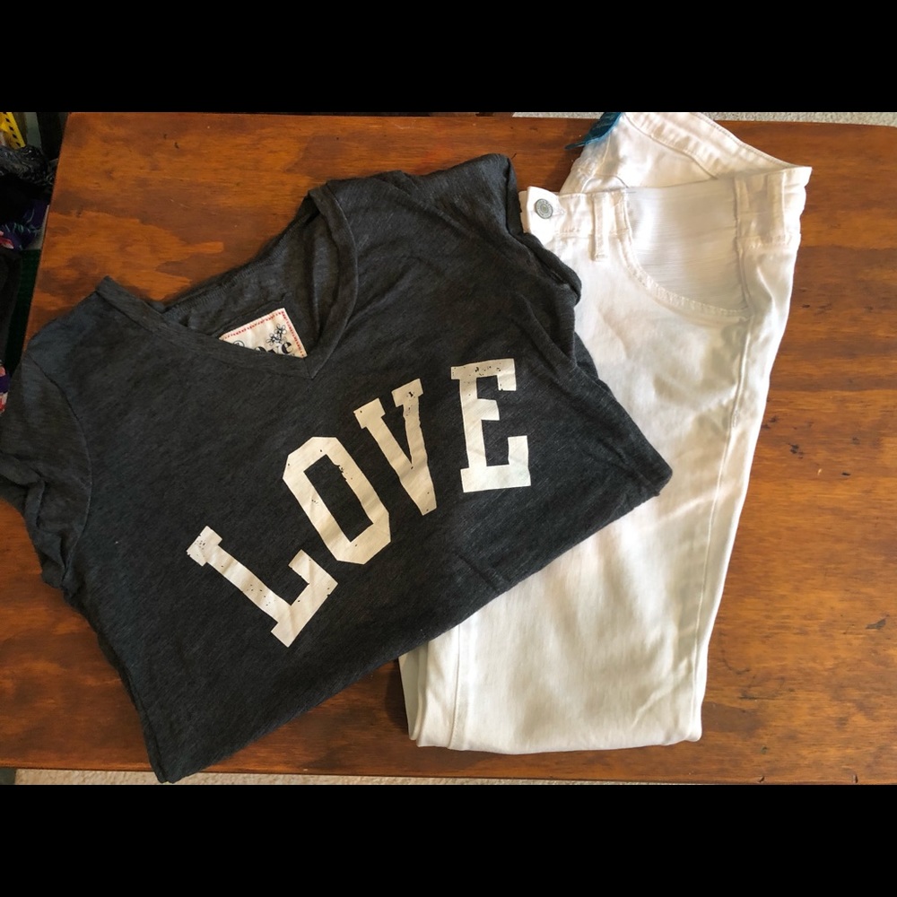 Old Navy Maternity Jeans w Love Tee